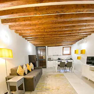 Apartment Isa Lovely In, Venedig